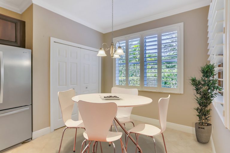 Breakfast-Nook_web-768x512 Virtual Staging